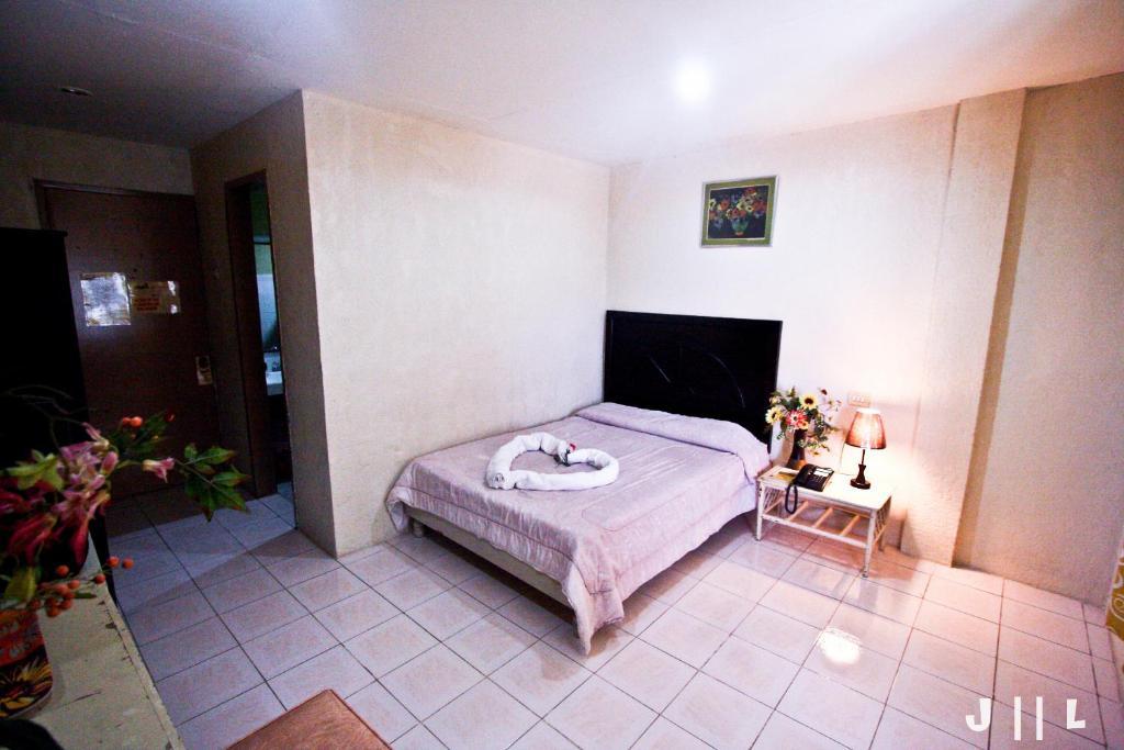 Bohol La Roca Hotel Totolan Habitación foto
